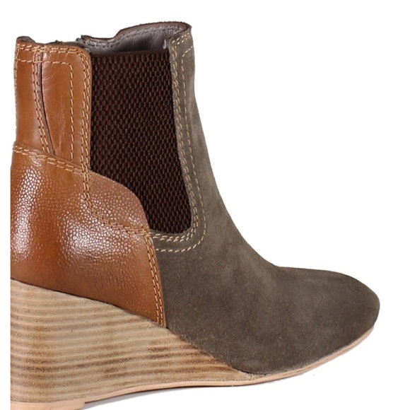 NWOB DIBA True Drum Roll Wedge Booties - Picture 14 of 16